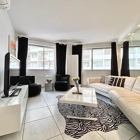Two Bedrooms And Two Bathrooms - 20lm Apartamento