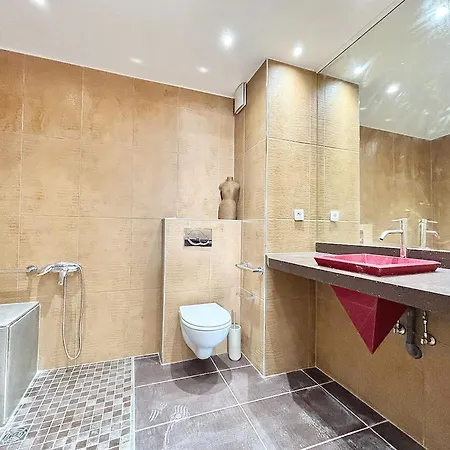 Two Bedrooms And Two Bathrooms - 20lm Cannes