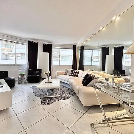 Two Bedrooms And Two Bathrooms - 20lm Apartmán *