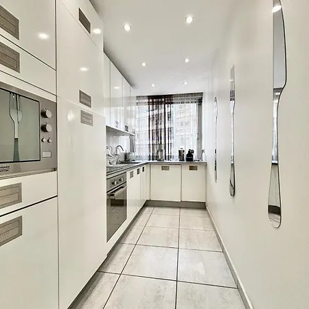 Two Bedrooms And Two Bathrooms - 20lm Apartmán *
