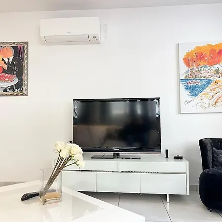 Two Bedrooms And Two Bathrooms - 20lm Apartmán Cannes